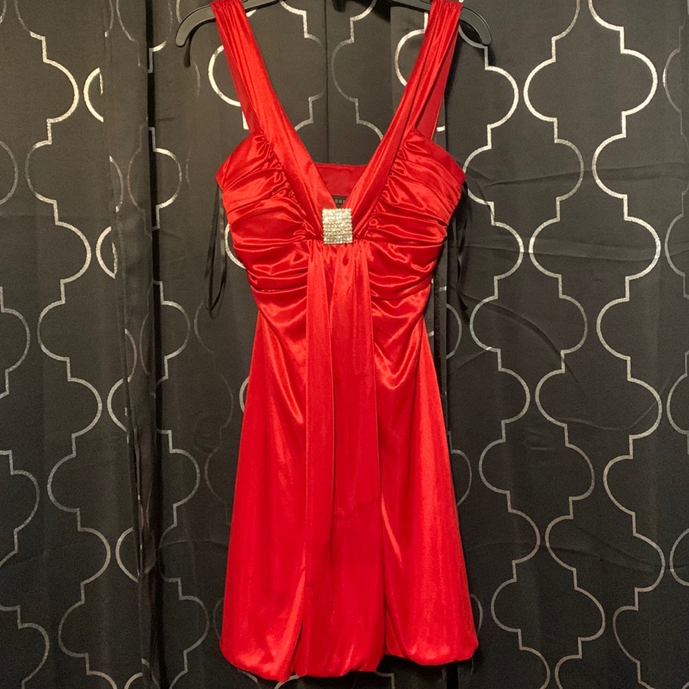 Red prom dress